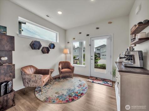 5044 87th Avenue NE Marysville WA 98270