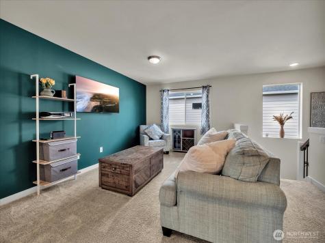 5044 87th Avenue NE Marysville WA 98270