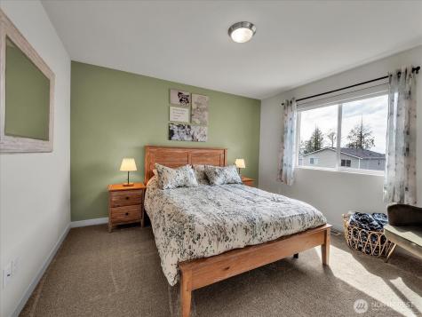 5044 87th Avenue NE Marysville WA 98270