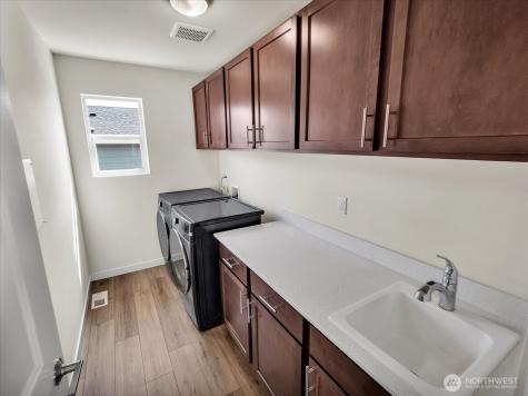 5044 87th Avenue NE Marysville WA 98270