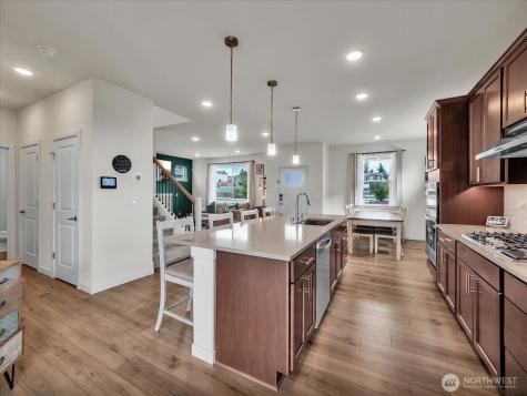 5044 87th Avenue NE Marysville WA 98270