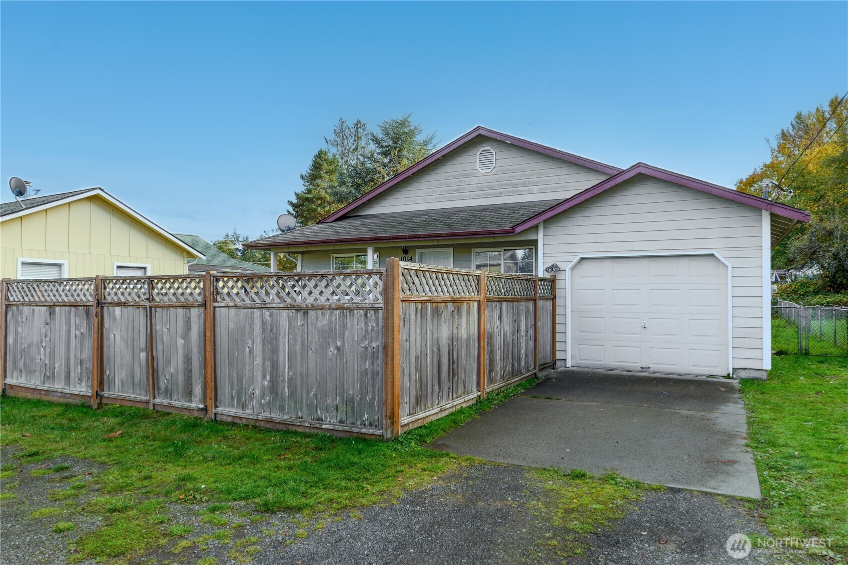 1014 W Spruce Street Port Angeles WA 98363