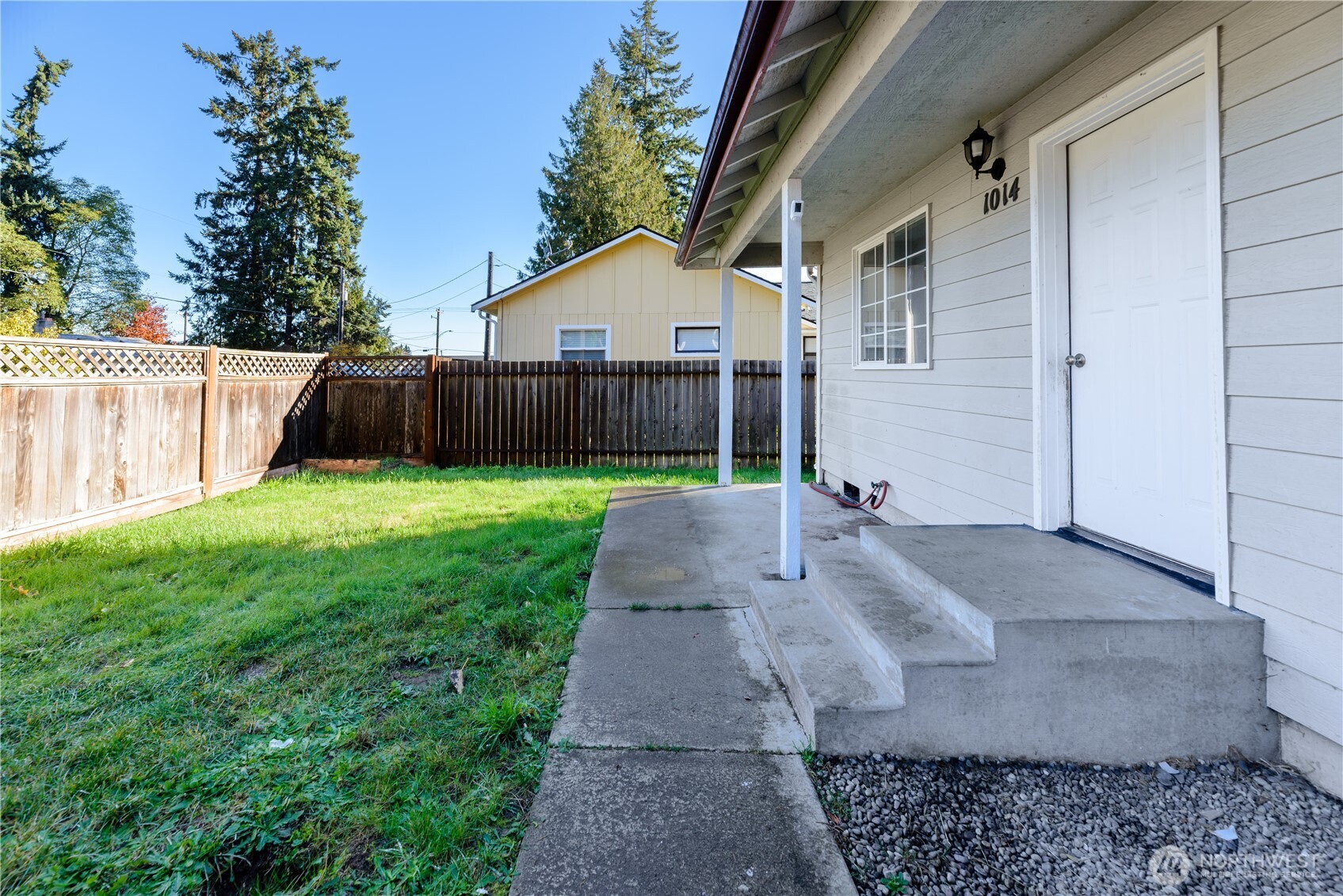 1014 W Spruce Street Port Angeles WA 98363