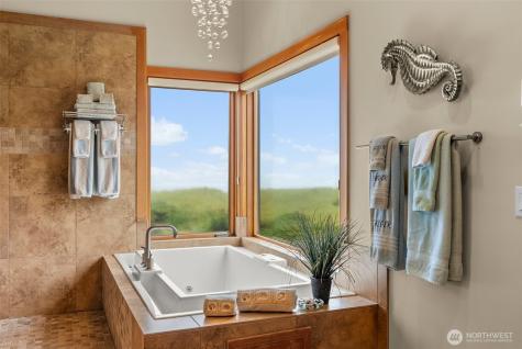 1603 Sea Grass Lane Westport WA 98595
