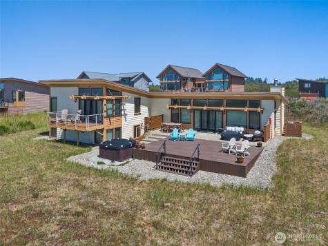 1603 Sea Grass Lane Westport WA 98595
