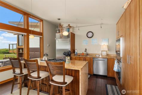 1603 Sea Grass Lane Westport WA 98595