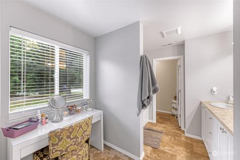 22448 Bridgewater Road Sedro Woolley WA 98284