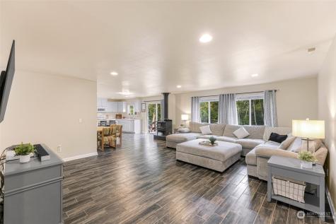 22448 Bridgewater Road Sedro Woolley WA 98284