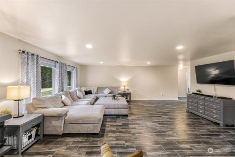 22448 Bridgewater Road Sedro Woolley WA 98284