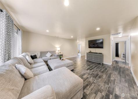 22448 Bridgewater Road Sedro Woolley WA 98284