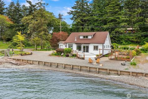 22113 Dockton Road SW Vashon WA 98070