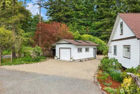 22113 Dockton Road SW Vashon WA 98070
