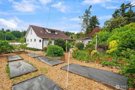 22113 Dockton Road SW Vashon WA 98070