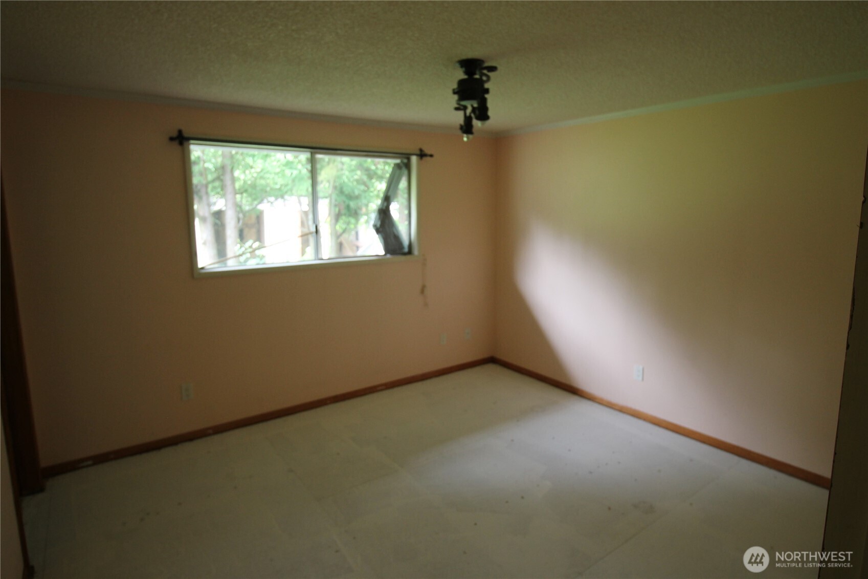 9513 NE Burton Road Vancouver WA 98662