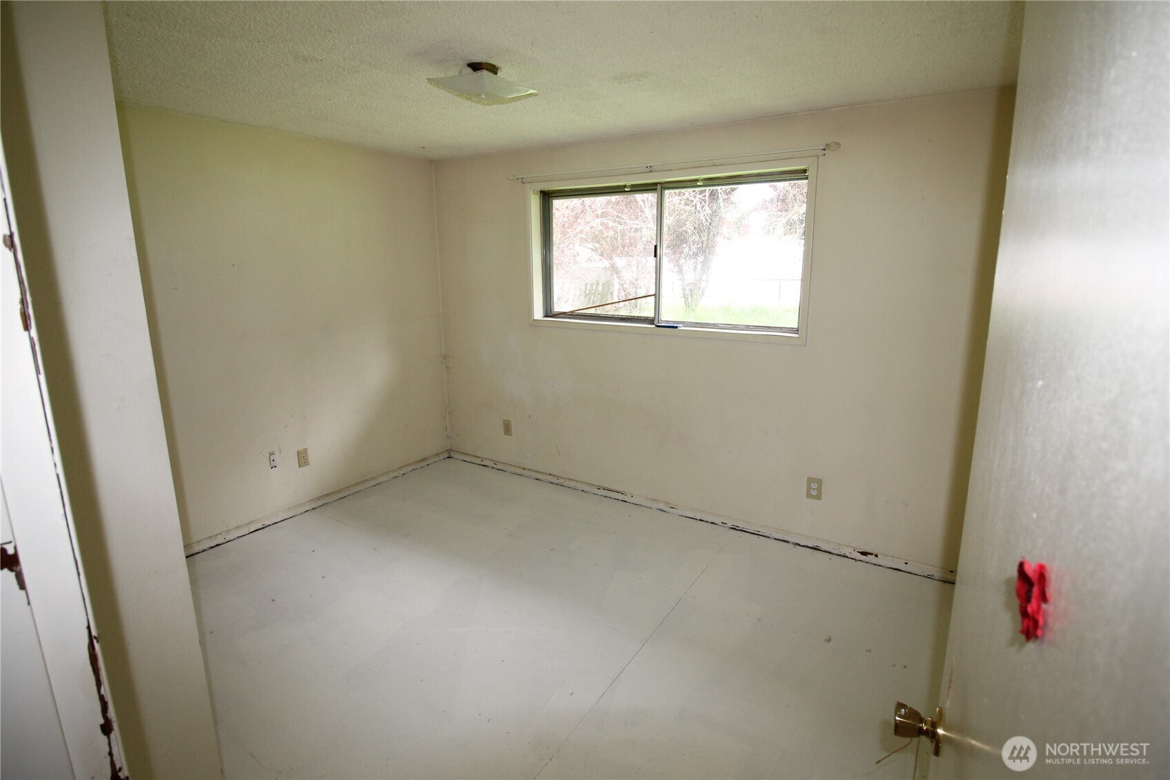 9513 NE Burton Road Vancouver WA 98662