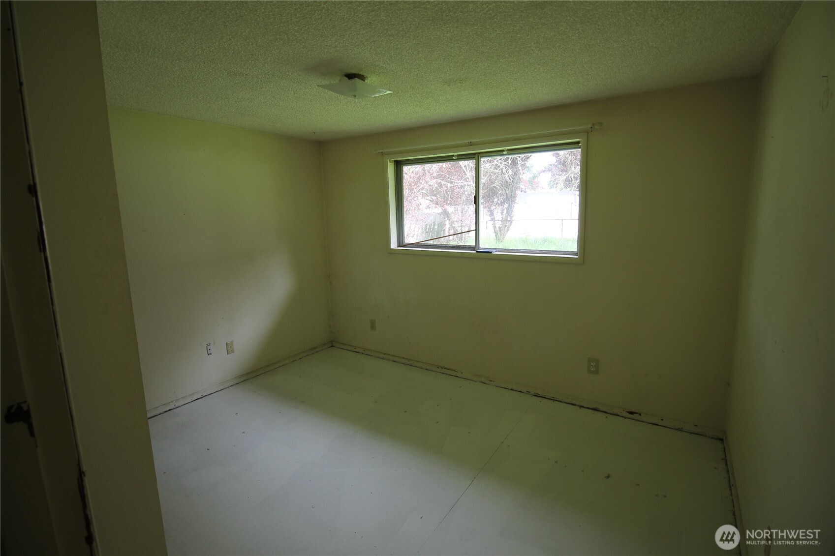 9513 NE Burton Road Vancouver WA 98662