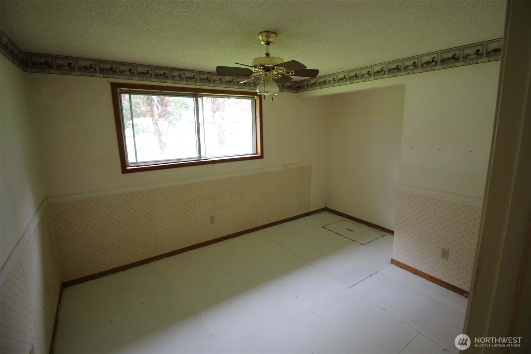9513 NE Burton Road Vancouver WA 98662