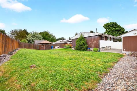 610 4th Street NE Puyallup WA 98372