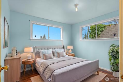 833 E Marine View Drive Everett WA 98201