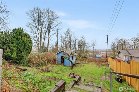 833 E Marine View Drive Everett WA 98201