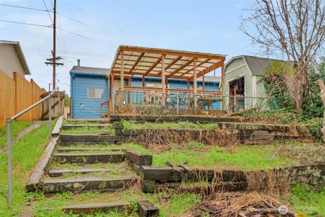833 E Marine View Drive Everett WA 98201