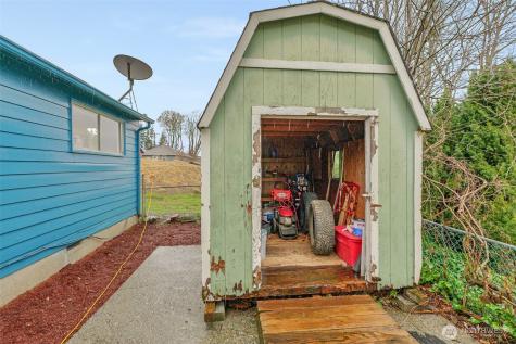 833 E Marine View Drive Everett WA 98201