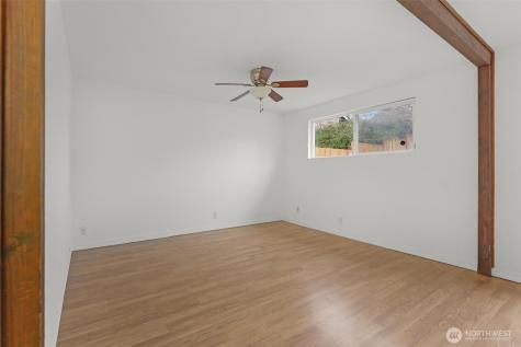 833 E Marine View Drive Everett WA 98201