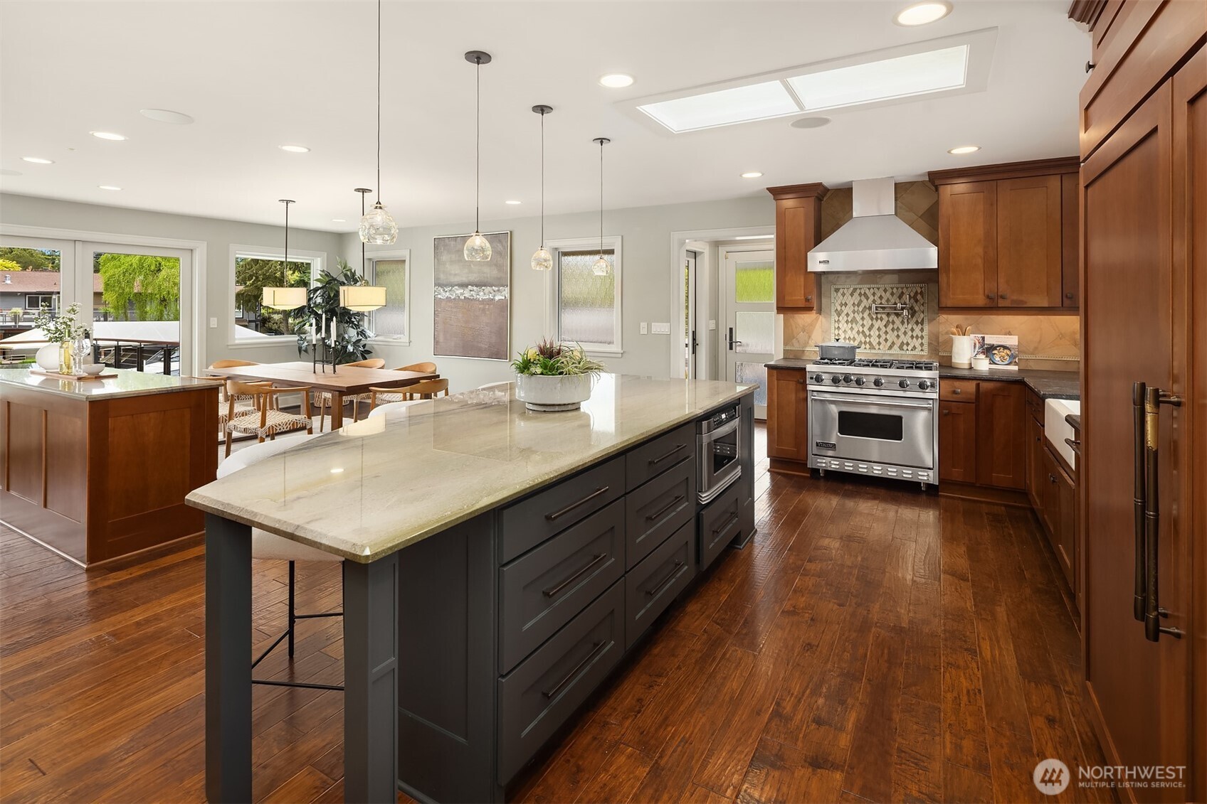 61 Cascade Key Bellevue WA 98006
