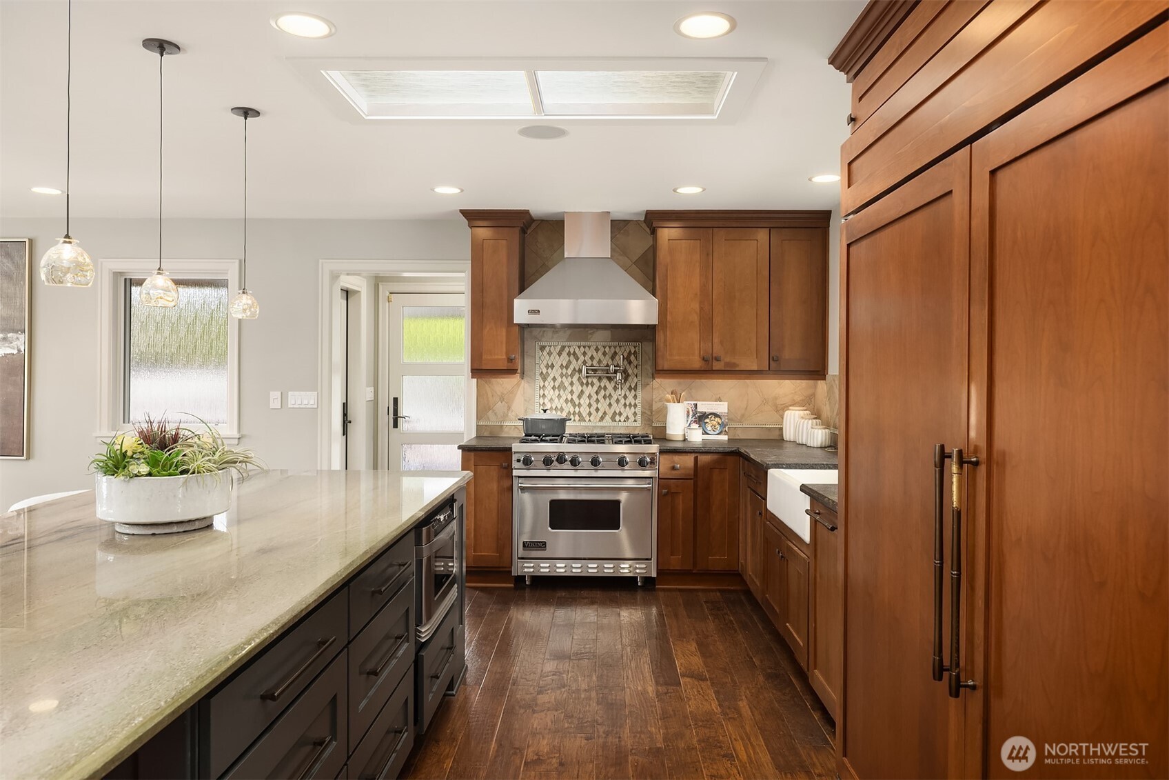 61 Cascade Key Bellevue WA 98006