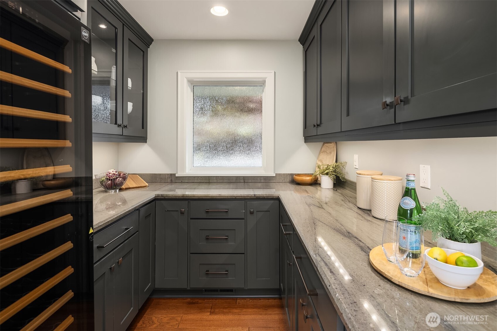 61 Cascade Key Bellevue WA 98006