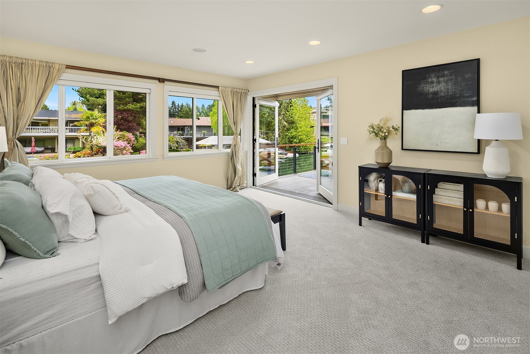 61 Cascade Key Bellevue WA 98006