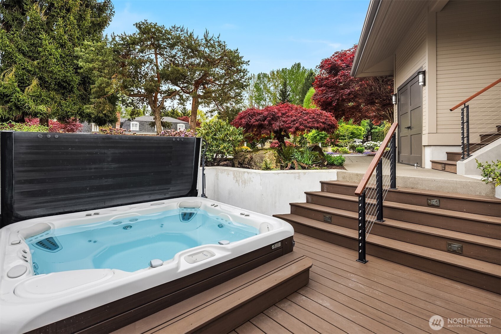 61 Cascade Key Bellevue WA 98006