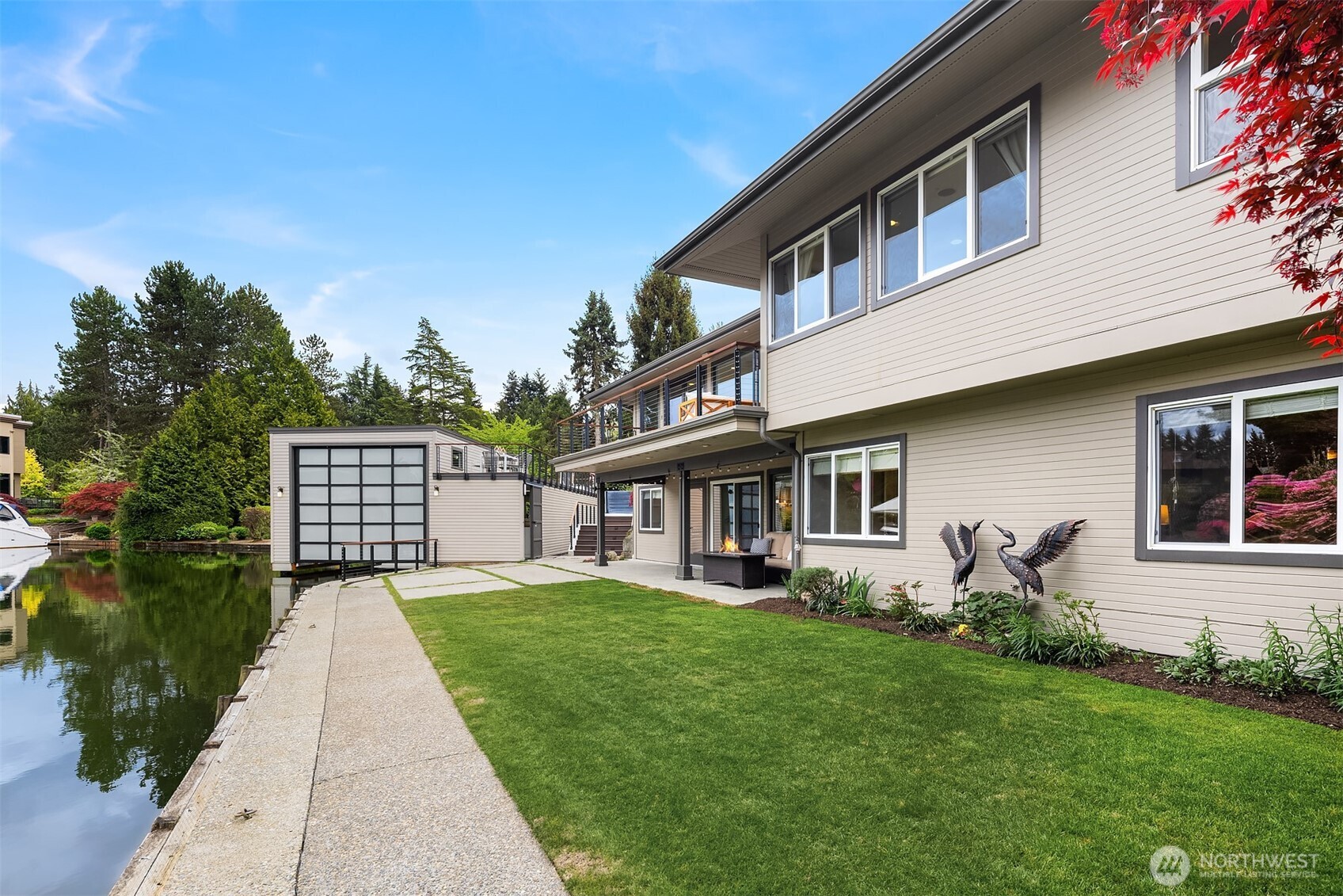 61 Cascade Key Bellevue WA 98006