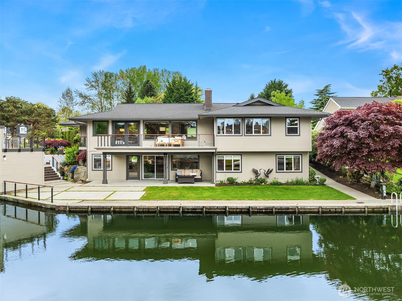 61 Cascade Key Bellevue WA 98006