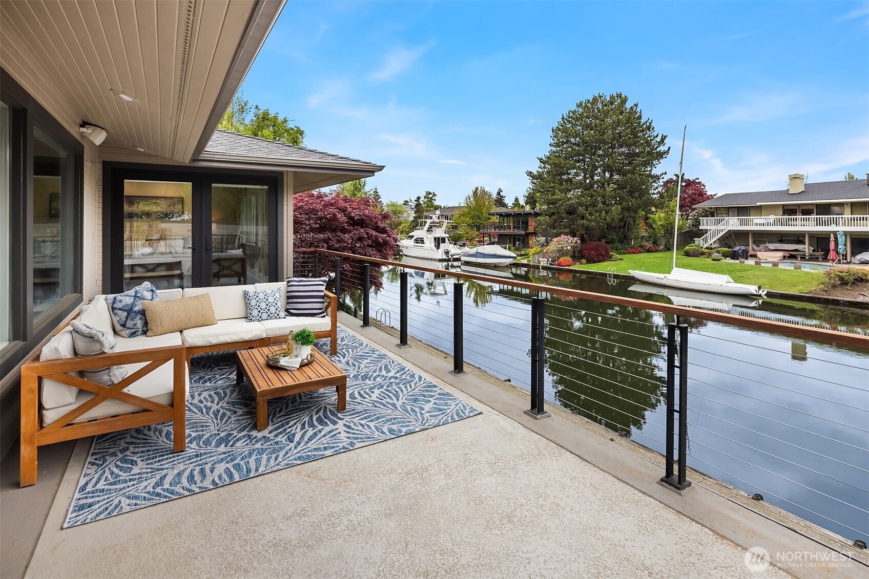 61 Cascade Key Bellevue WA 98006