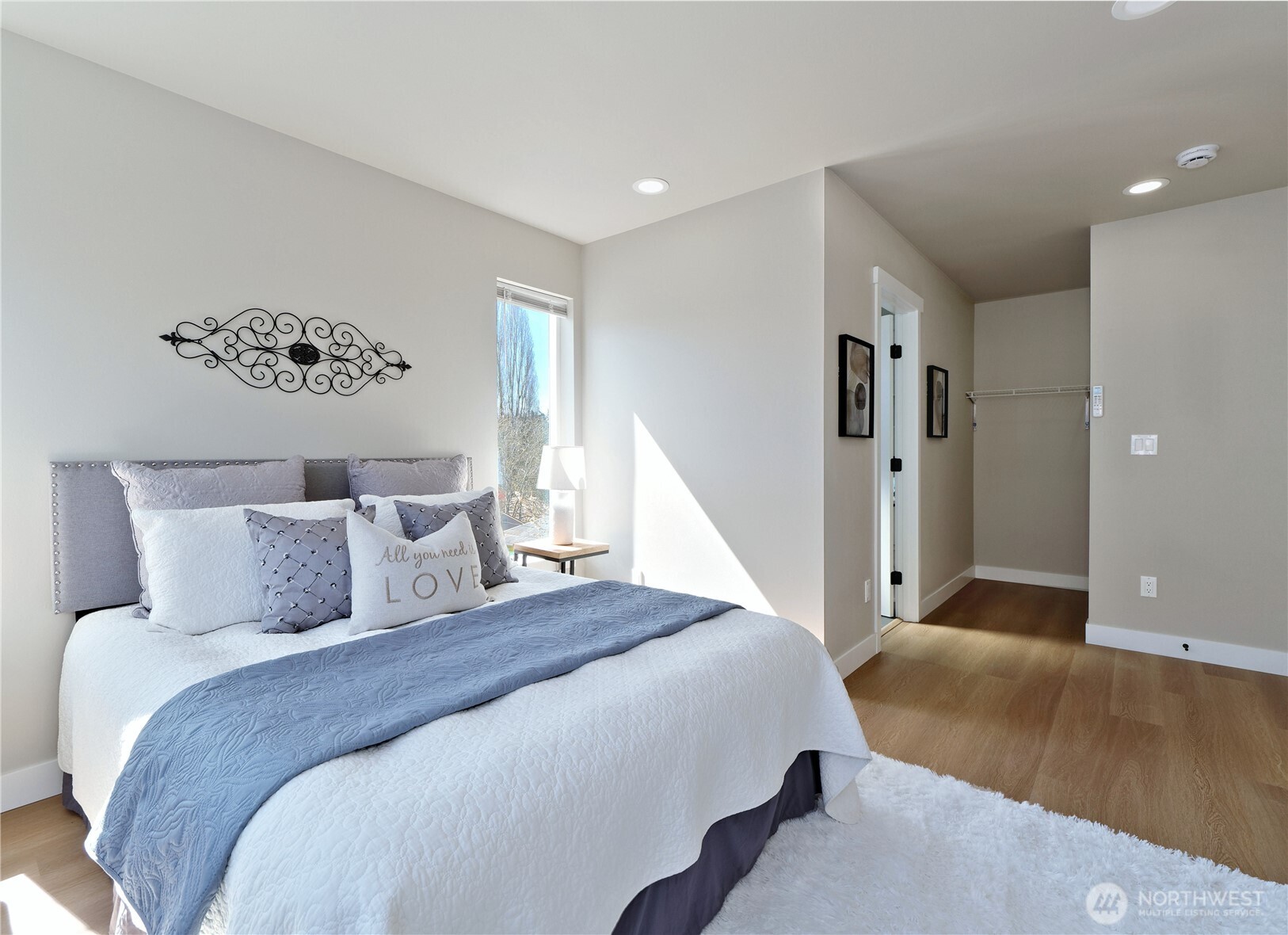 4834 25th Avenue SW Seattle WA 98106