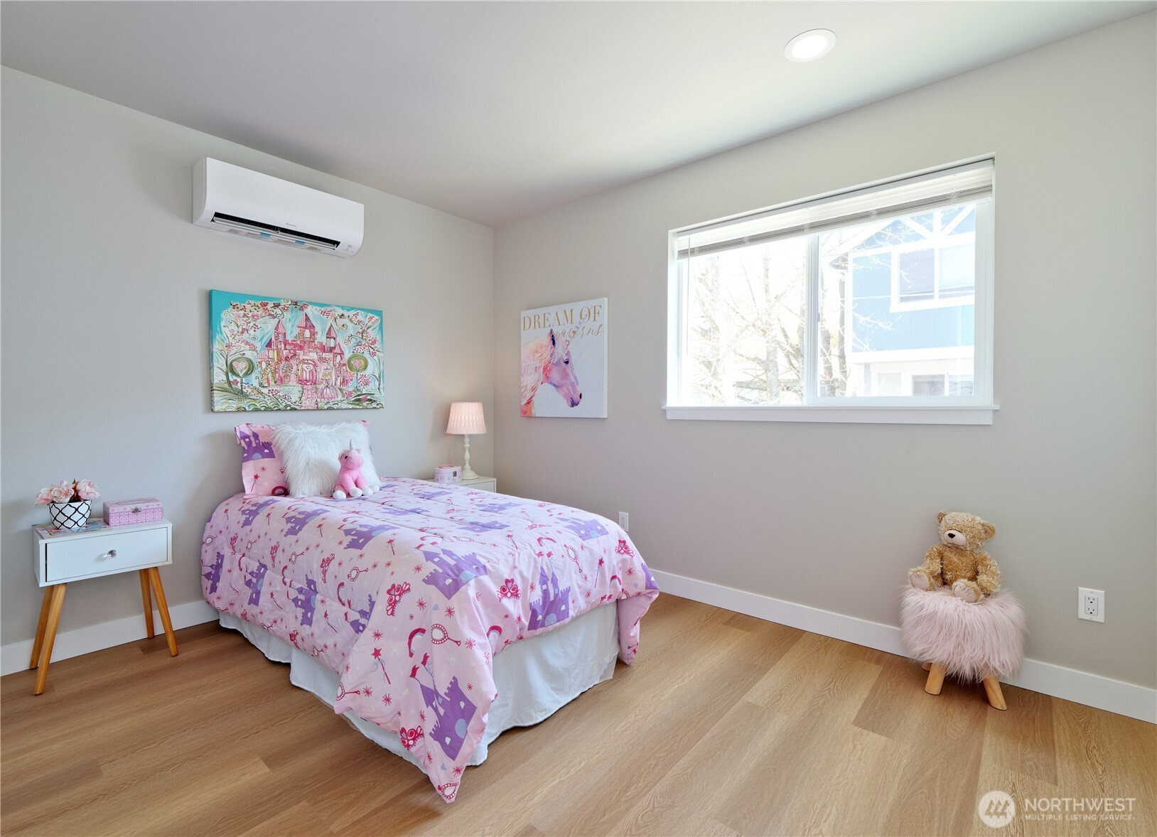 4834 25th Avenue SW Seattle WA 98106