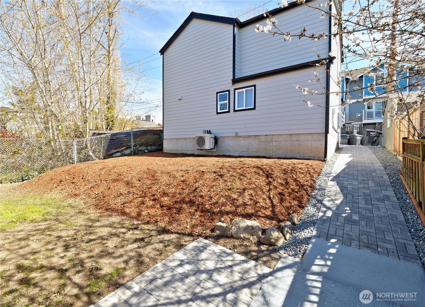 4834 25th Avenue SW Seattle WA 98106