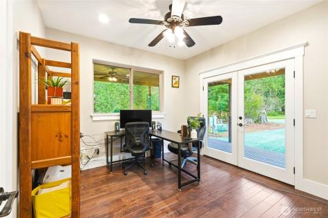 15322 May Creek Road Gold Bar WA 98251