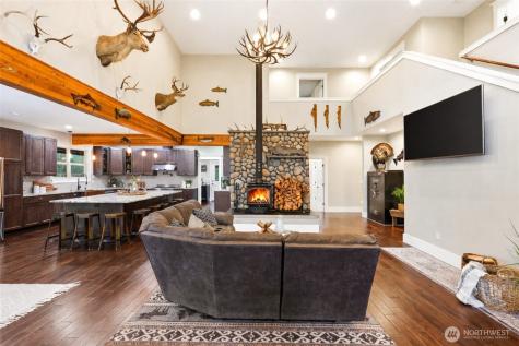 15322 May Creek Road Gold Bar WA 98251