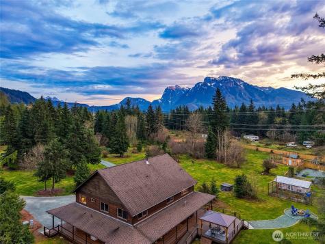 15322 May Creek Road Gold Bar WA 98251