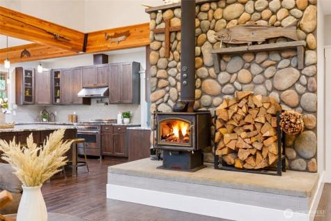 15322 May Creek Road Gold Bar WA 98251