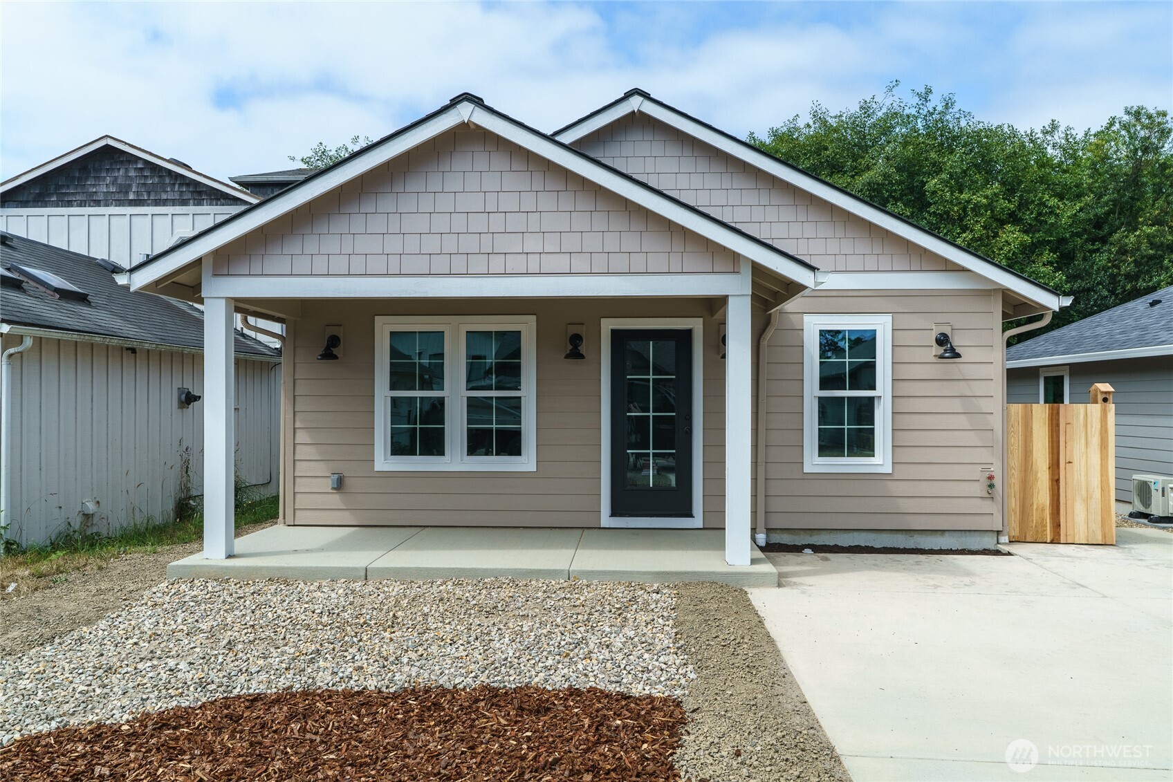 117 7th Street SW Long Beach WA 98631