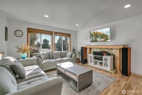 3302 Centennial Way NE Tacoma WA 98422