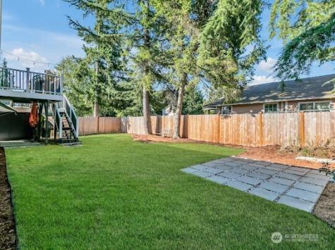 3302 Centennial Way NE Tacoma WA 98422