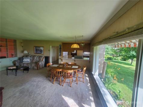 15 River Road W Omak WA 98841