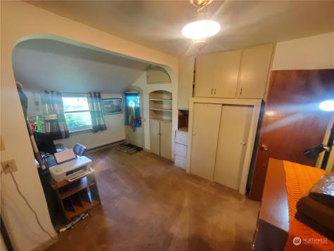 15 River Road W Omak WA 98841