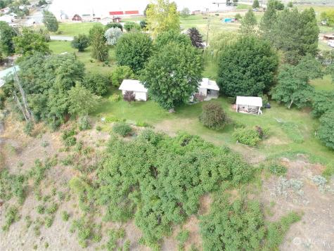 15 River Road W Omak WA 98841