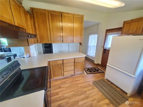 15 River Road W Omak WA 98841