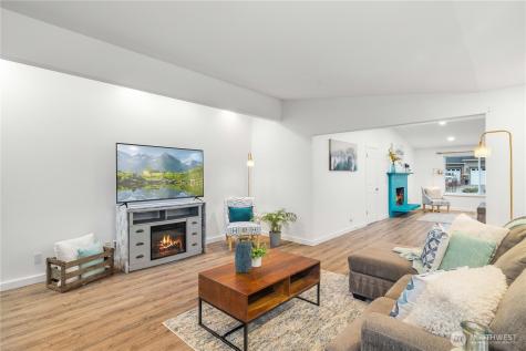 4610 181st Place SW Lynnwood WA 98037